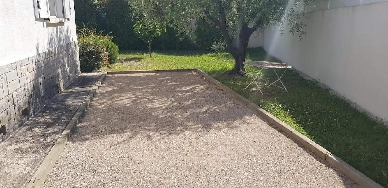 Studio indépendant à la Villa Garlaban 3 étoiles Gémenos Appartement