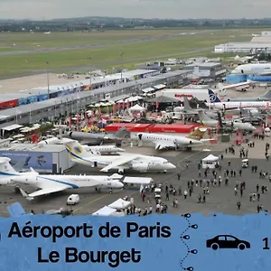 Smart House Airport Cdg, Asterix , Louvres France