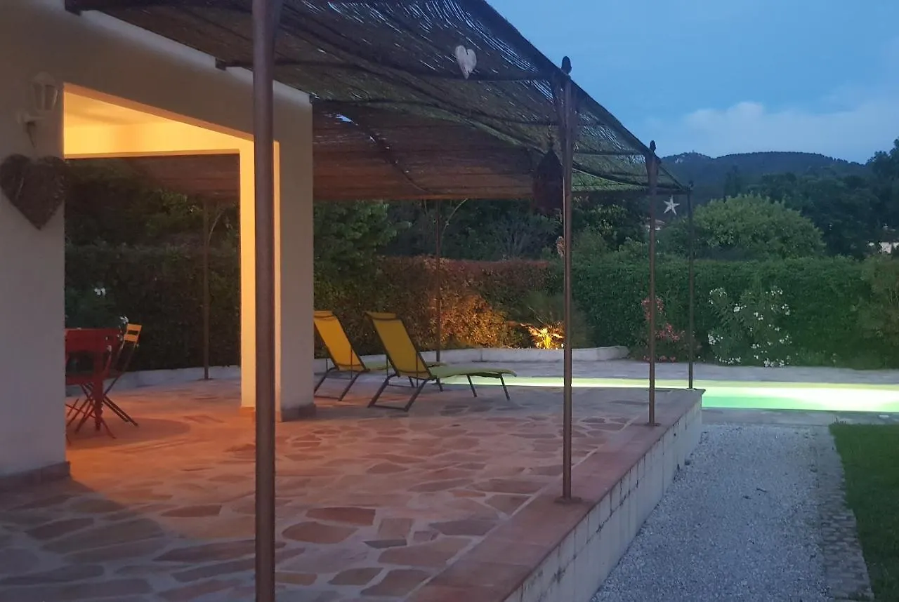 Studio Independant A La Villa Garlaban 3 Etoiles Gemenos France